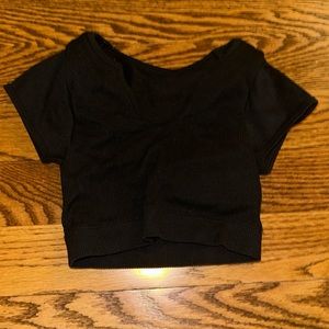 hollister gilly hicks black scoop neck crop top